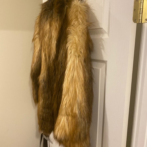 Fabulous Furs Limited Edition Faux Fur Coat - Picture 7 of 7